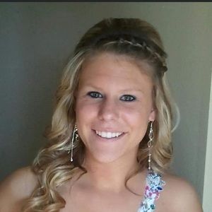 Meet your Posher, Ellie